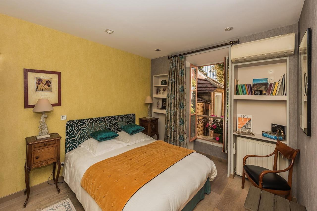 Chambres D'Hotes La Closerie Des Trois Marottes Мелён Экстерьер фото