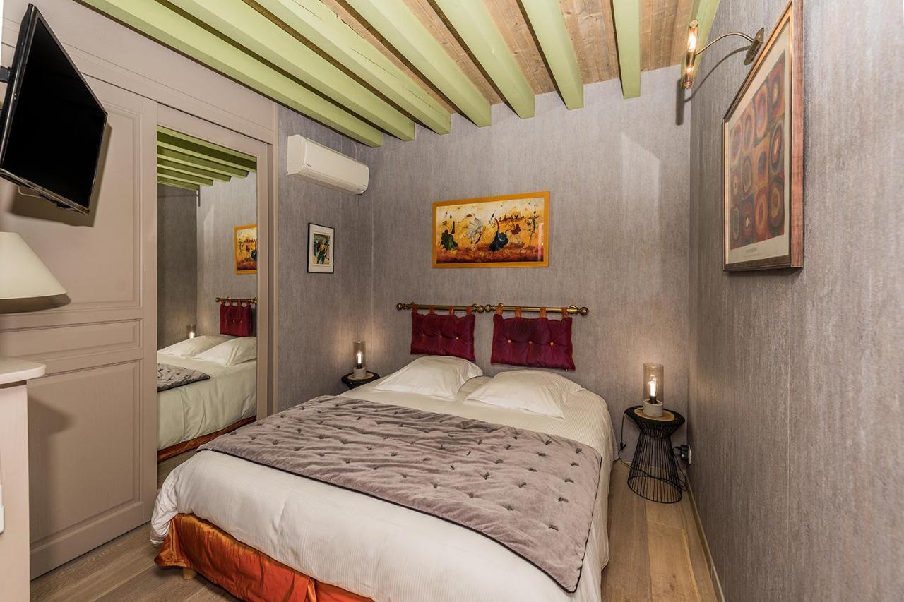 Chambres D'Hotes La Closerie Des Trois Marottes Мелён Экстерьер фото